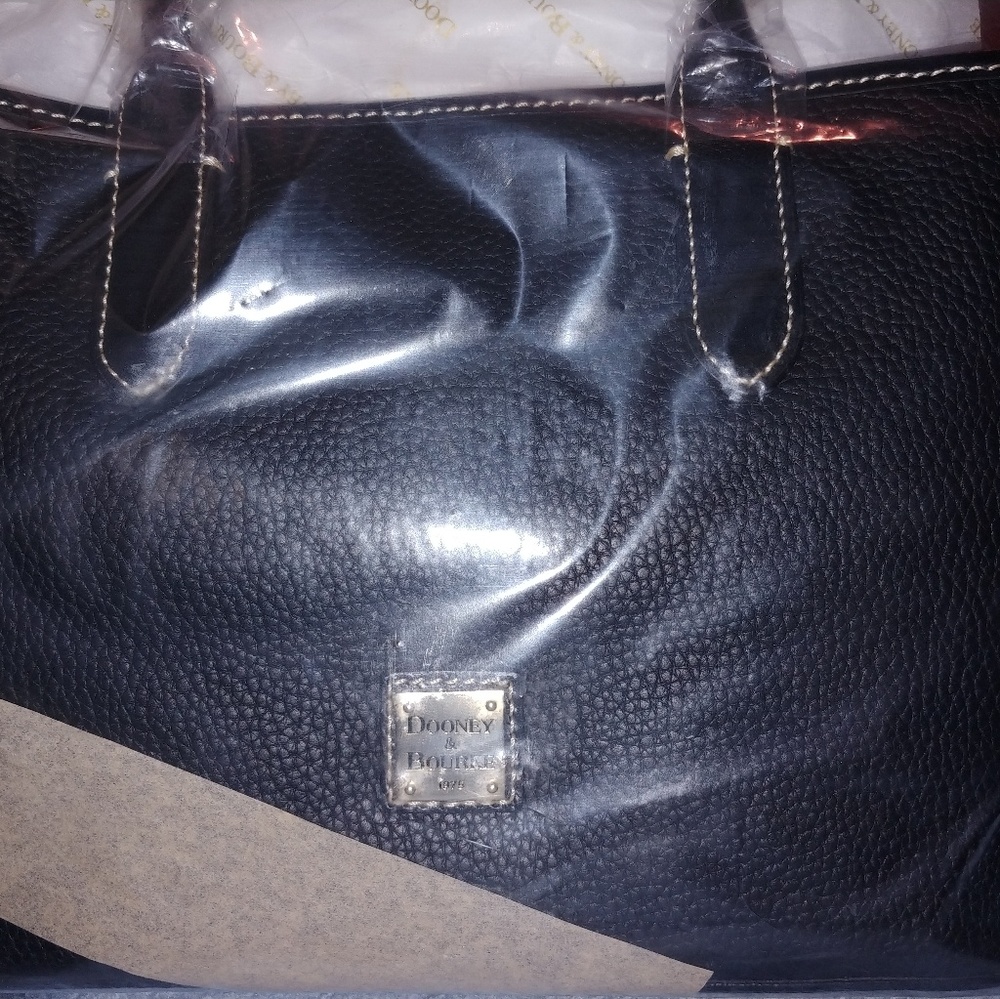 Dooney and Bourke black purse
